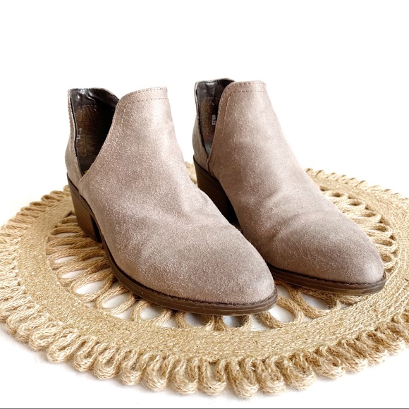 Fergalicious Shoes - Fergalicious Size 6 Tan Side Slit Ankle Booties